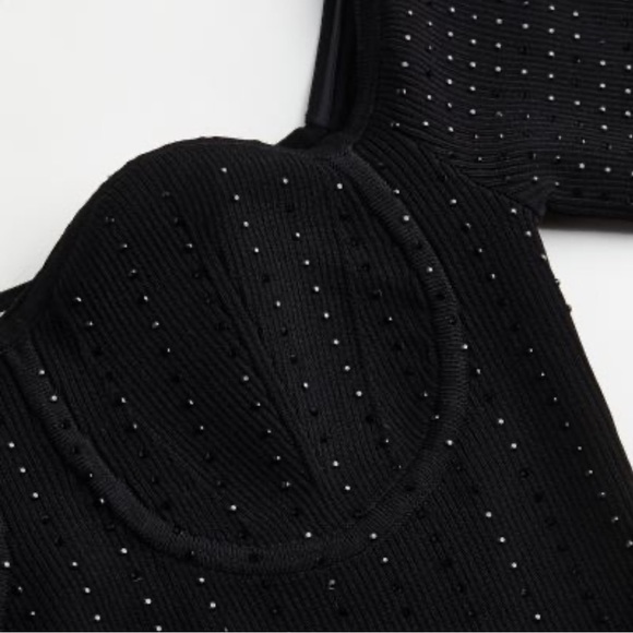 H&M Ribbed Off-the-shoulder Top Sweetheart Neckline Black Top Women’s Size Small - Picture 2 of 10